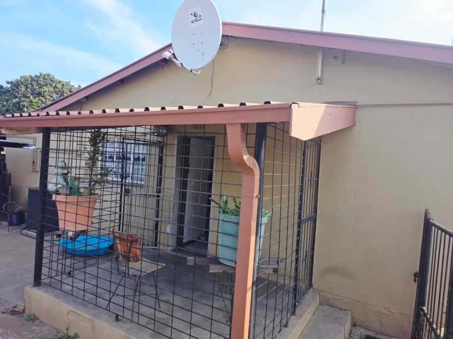 4 Bedroom Property for Sale in Oos Einde North West